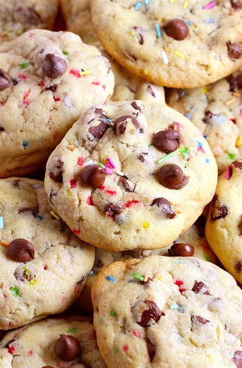 Christmas Chocolate Chip Cookies Cakescottage