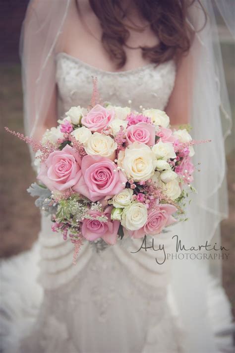 Beautiful wedding flowers | Beautiful wedding flowers, Wedding flowers ...