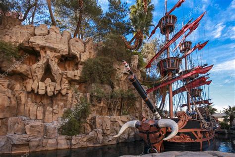 Pirate Ship At Pond Near Treasure Island Hotel In Las Vegas Stock