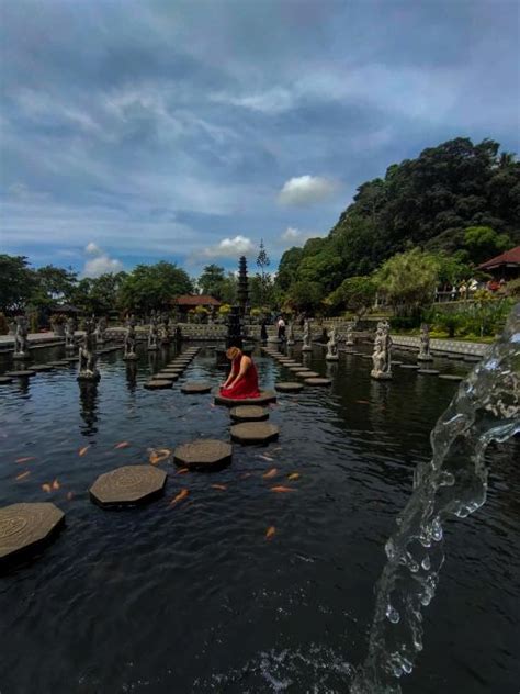 Puerta Del Cielo Templo De Lempuyang Palacio De Tirta Gangga