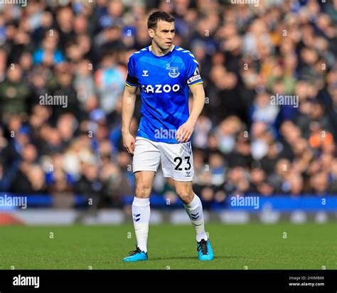 Seamus coleman everton hi-res stock photography and images - Alamy