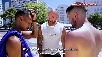 Jóvenes de Río follando el culo de la turista rusa XVIDEOS