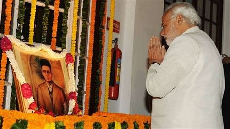 Pm Narendra Modi Pays Tributes To Veer Savarkar Newsbharati