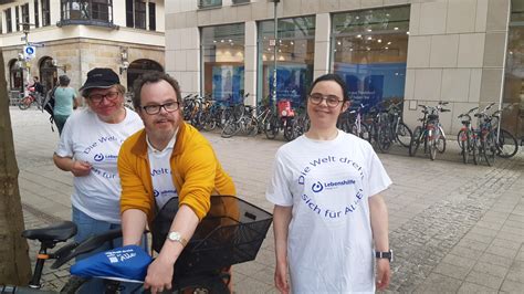 Verteilaktion Zum Protesttag Zur Gleichstellung Von Menschen Mit