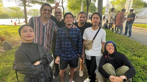 Cerita Para Selebritas Indonesia Nonton Konser Red Hot Chili Peppers Di Singapura Tempo Co
