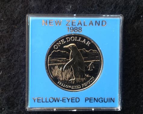 NZ 1988 cased one dollar coin - Yellow- eyed penguin