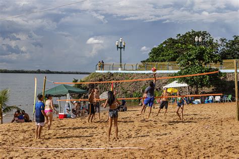 Estado amplia opções de lazer a veranistas que visitam praias de água