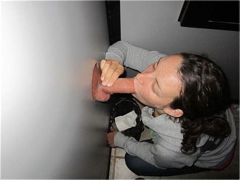 Glory Hole 35 1605 Porn Pic