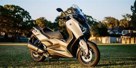 2023 Yamaha XMAX 300 Ride Review