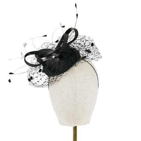 Black Pleated Straw Headpiece With Straw Loops And Veiling Jenny