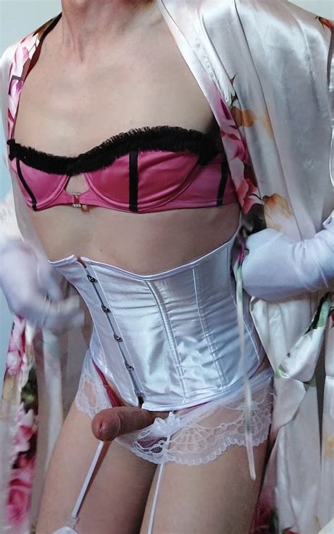 Pink And White Satin Nude Pics Xhamster