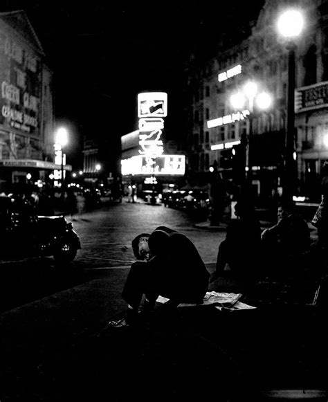 Picadilly Circus London At Night By Isra Lis Bidermanas Izis