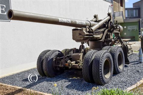 WW2 American Artillery Guns | LandmarkScout