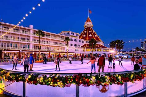 The Best Christmas Towns In The Us