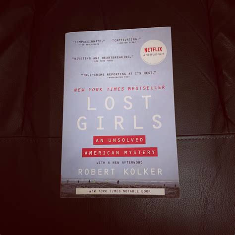 Lost Girls An Unsolved American Mystery English E 6
