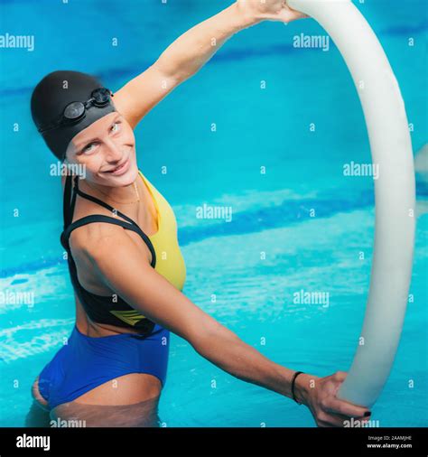 how to become a aqua aerobics instructor