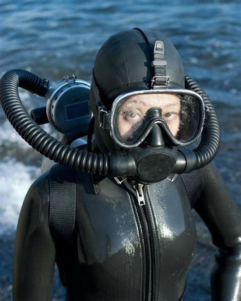 Pin By On Neoprenegirl Megumi Scuba Girl Wetsuit Scuba Girl