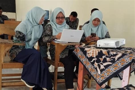 Diseminasi Program Pengembangan Kompetensi Bagi Guru Pjok Pkg Pjok