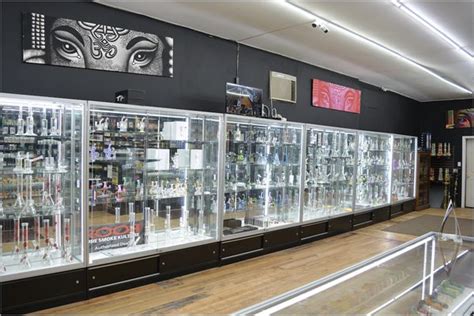 Bluemoon Smoke Shop Updated January Photos Reviews