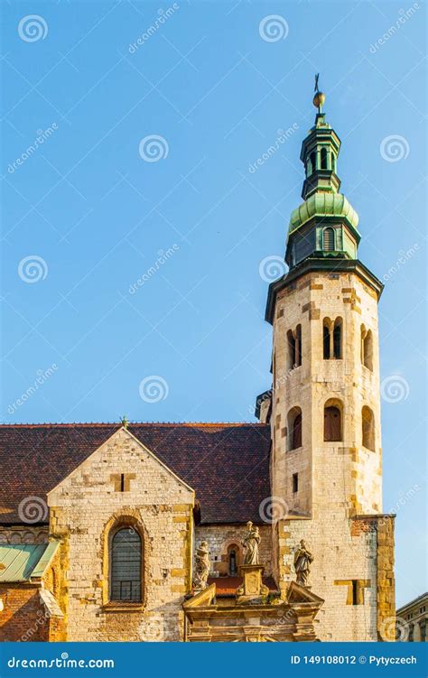 Iglesia Rom Nica De St Andrew En El Distrito Viejo De La Ciudad De Krak