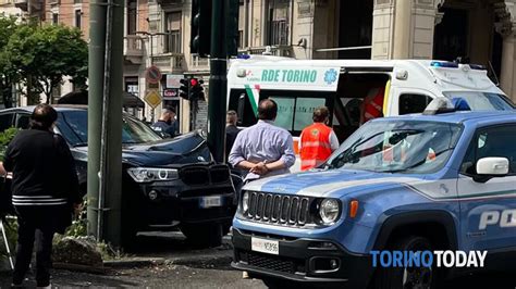 Incidente In Corso Turati Angolo Corso Sommeiller E Via Sacchi Auto