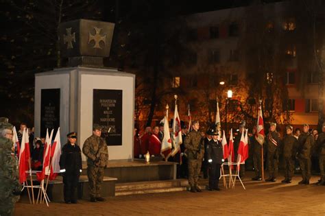 UROCZYSTE OBCHODY Z OKAZJI NARODOWEGO ŚWIĘTA NIEPODLEGŁOŚCI W PIEKARACH