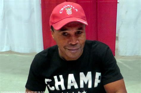 Sugar Ray Leonard comments on famed fight after death of Marvin Hagler