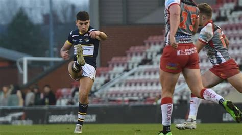 Jack Sinfield Signs New Three Year Contract With Leeds Rhinos R