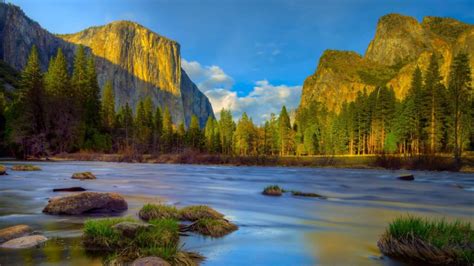 Sunrise in Yosemite National Park - 9 Best Spots To Watch The Spectacle