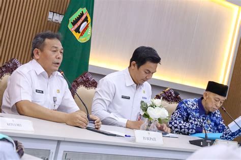 Pj Bupati Purwakarta Benni Irwan Didampingi Sekda Purwakarta Memimpin