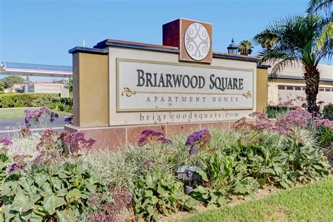 View Photos | Briarwood Square