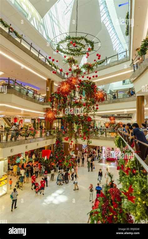 Gardens Shopping Mall Center Xmas Hi Res Stock Photography And Images