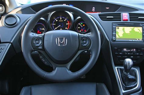 Honda Interieur_Honda-Civic-1-6-i-DTEC-Executive-Navi_27 photo en Haute ...