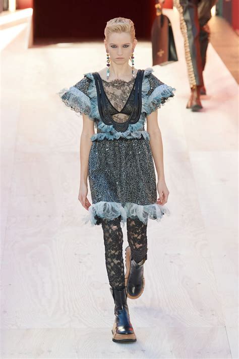 Louis Vuitton Spring 2023 collectionFashionela