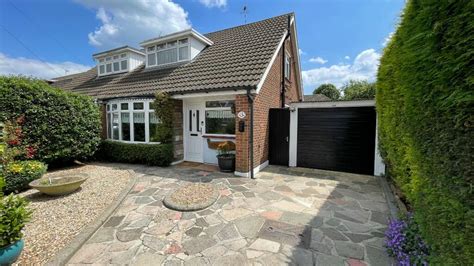 3 Bedroom Semi Detached House For Sale In Branksome Close Stanford Le