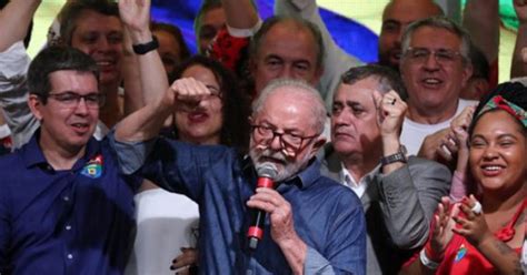 Per la terza volta Lula è presidente Ma il Paese è spaccato