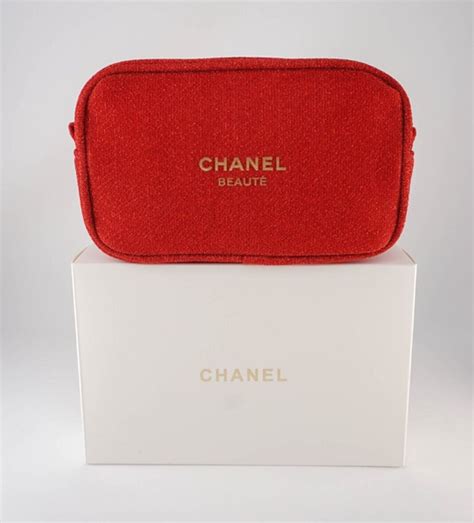 Косметичка Chanel "CHANEL" красный - купить по выгодным ценам в ...