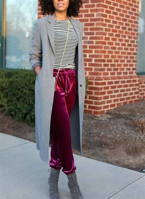 Looks con pantalón de terciopelo elegantes para mujeres de 40 y 50