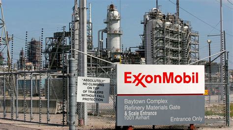 Acciones De Exxonmobil Caen Tras Refer Ndum Consultivo En Venezuela