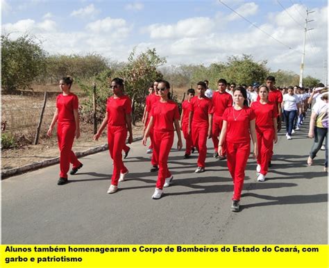 PROF FAGNER AGUIAR MUNICÍPIO DE CARIRÉ REALIZOU DESFILE ESTUDANTIL EM