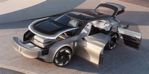 Lincoln Unveils Vision of Its Future With Concept EV