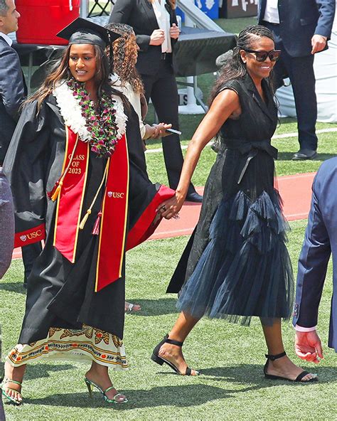 Sasha Obama Graduates From USC, Barack & Michelle Obama In Attendance ...