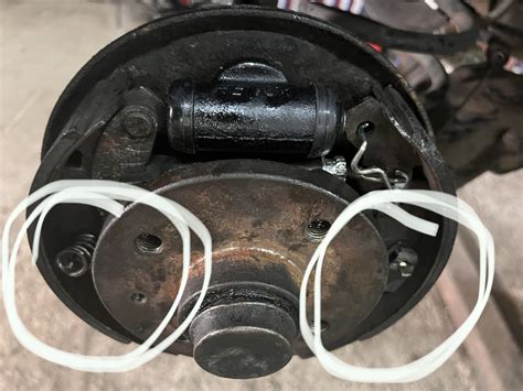 Пост печали. Задний ступичный и тормоза. — Daewoo Nexia (N150), 1,6 л ...