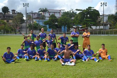 Futebol de campo da Ilha sagrou se campeão dos Jogos da Juventude Fase