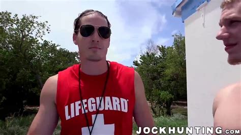 Hardcore Barebacking nachdem Schwanz draußen in der Sonne geblasen wurde xHamster