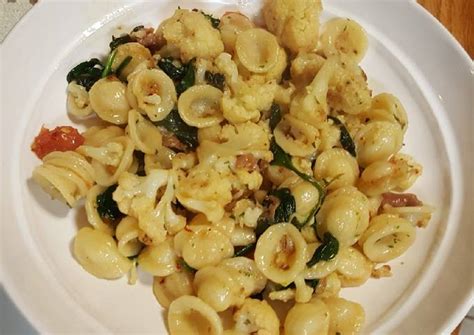 Recipe Of Ultimate Pasta With Roasted Cauliflower Spinach And Prosciutto