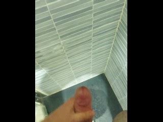 我的第一个视频 淋浴时的手淫 Pornhub Gay