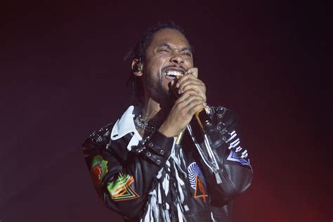 Top 10 Miguel Songs - ClassicRockHistory.com