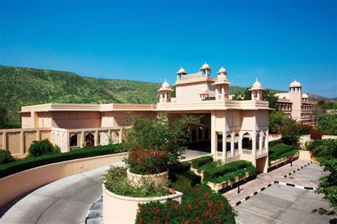 Top 7 Hotels in Jaipur for a 2024 Vacation