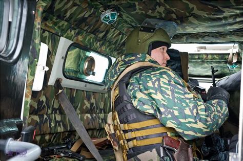 Московский ОМОН: один день на полигоне